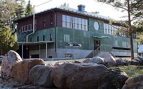 Dirhami Guesthouse